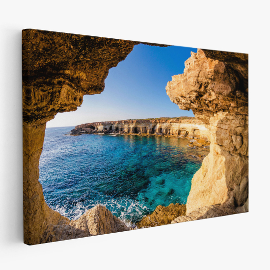 Cuadro en Lienzo - Cueva con vista al mar